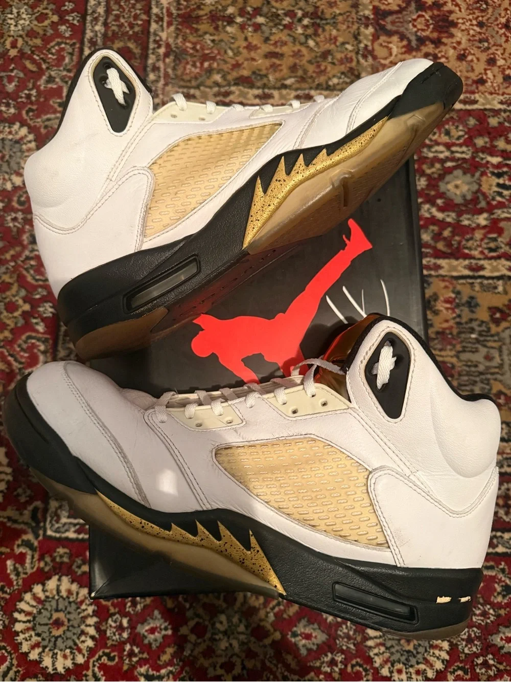 Jordan 5 Retro Olympic- White and Gold Retro Basketball Sneakers